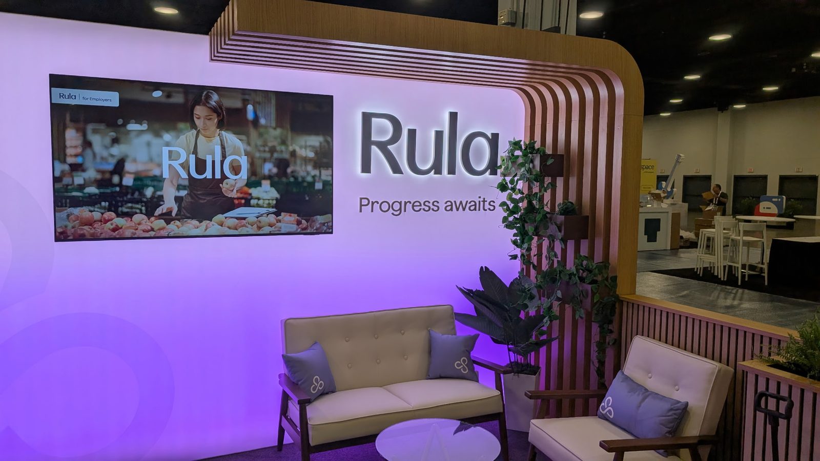 Healthcare trade show booth at Gaylord Opryland Resort & Convention Center, Nashville, TN, with AV by Nashville Visual