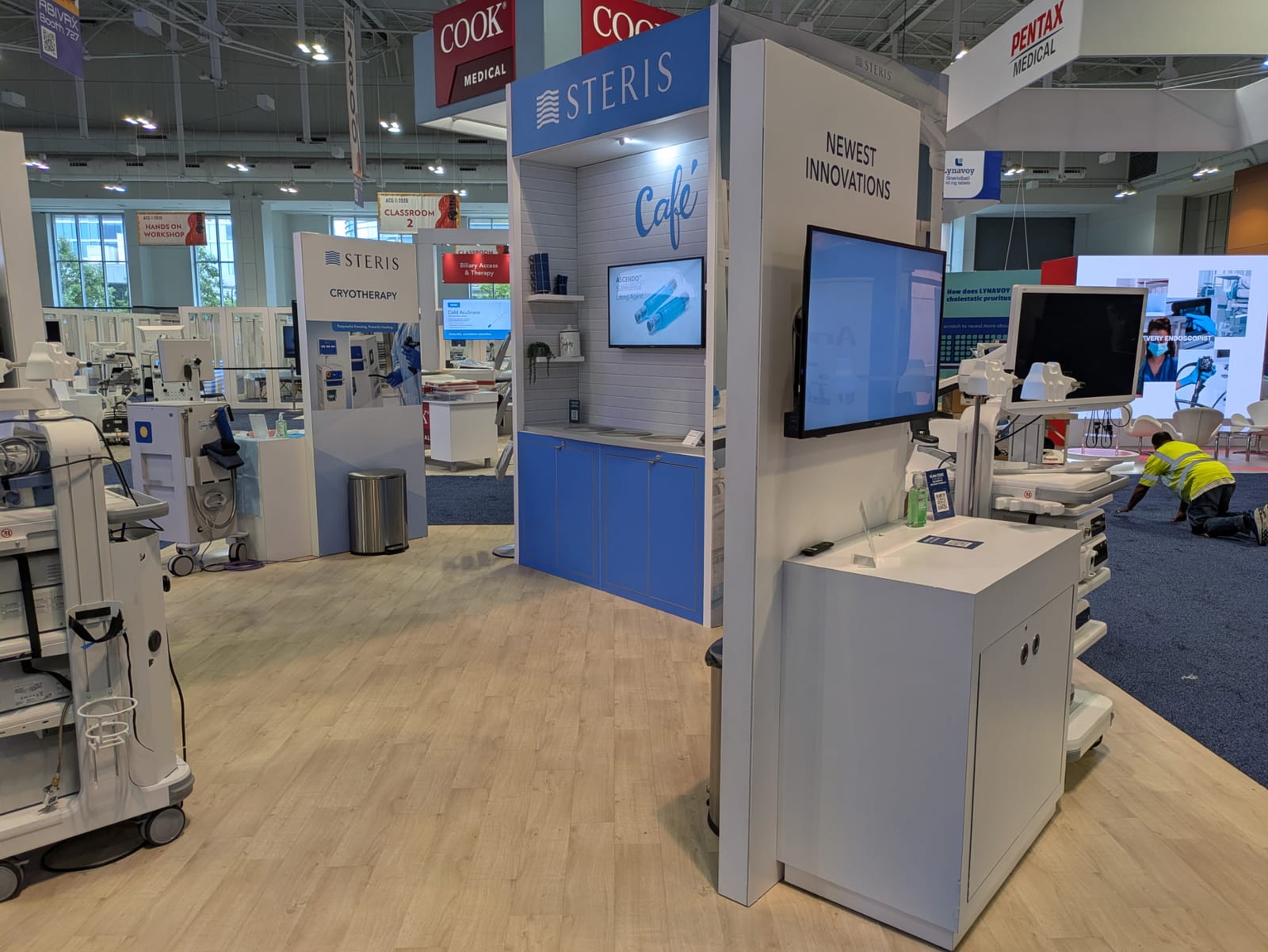 Healthcare trade show booth at Music City Center, Nashville, TN, with AV by Nashville Visual